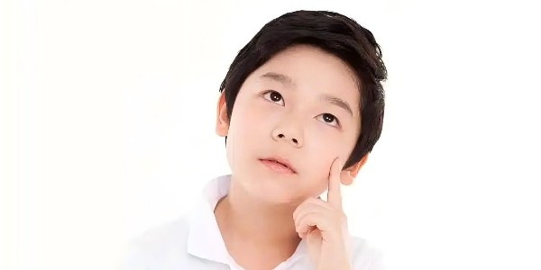 儿童液体药放冰箱“保鲜”？大错特错！这些用药误区你家可能也踩坑了！