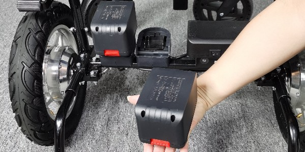 电动轮椅可拆卸电池充电方法及步骤有哪些