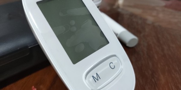 家用血糖仪推荐，告别繁琐操作，轻松掌握血糖值！—仟龙医疗
