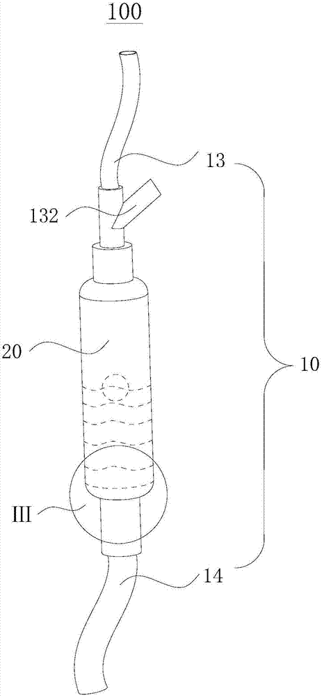 如何输完药液避免输液器进空气